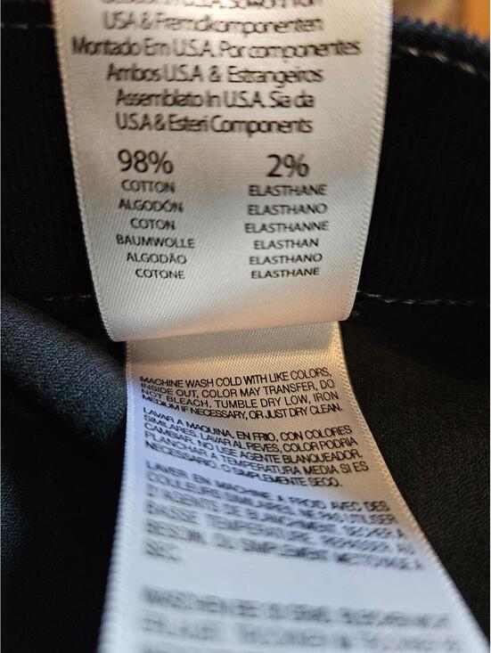 Mother Patch Pocket Denim corduroy button up mini skirt. Deep Blue. Size 24 - Picture 9 of 9